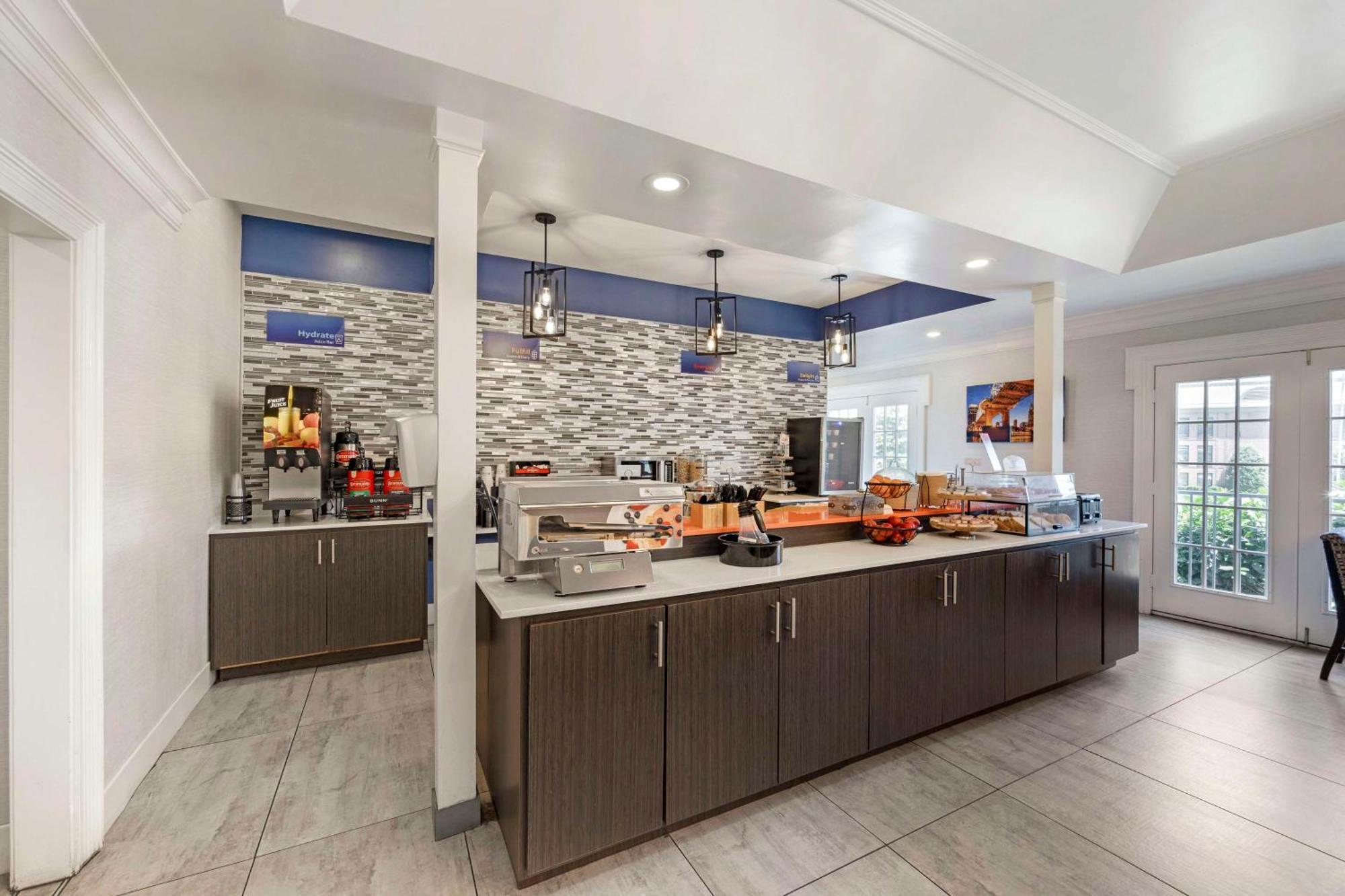 Best Western Brentwood Exterior foto